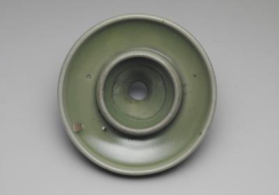 图片[3]-Saucer in green glaze. Longquan ware. Ming Dynasty, 14th-15th century-China Archive